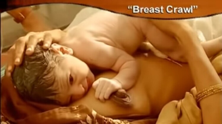 Iniziare l'allattamento col breast crawl